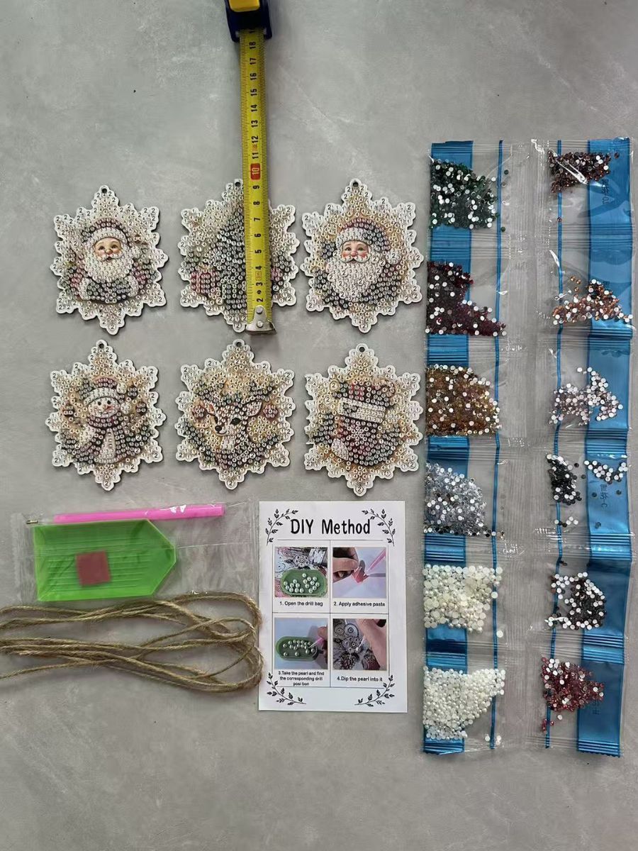 6 Piece DIY Christmas Rhinestones Ornaments Kit 2D Christmas Tree Wooden Decor Set 