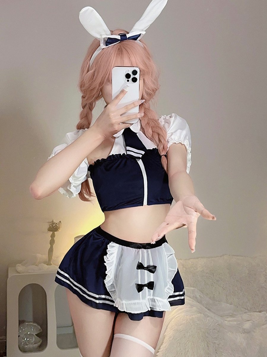 えなこ　写真集　BUNNY GIRL'S Custom Maid 2点セット Amazon.co.jp: 【公式】えなこ写真集『Custom Maid』 : 本