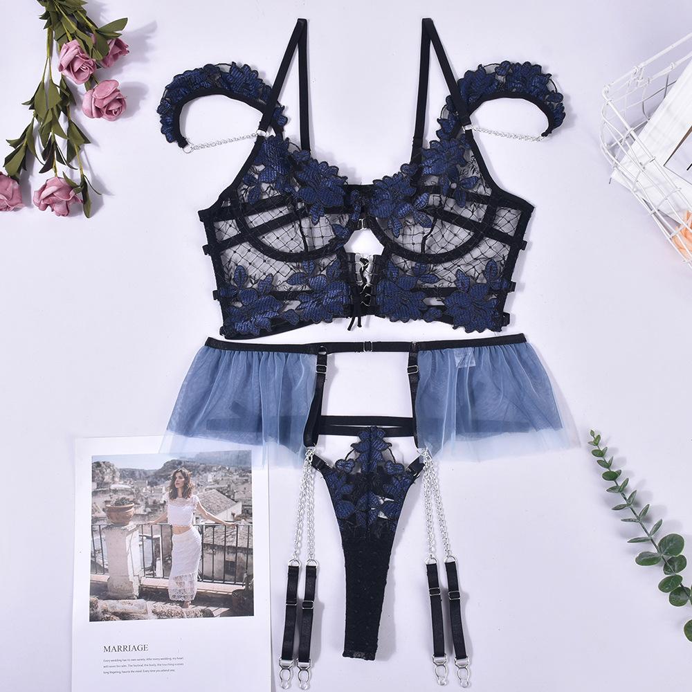 Yomorio French Style Lace Lingerie Set